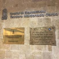 El Dr. Lledó imparte un curso para Residentes sobre prótesis peneanas en Ecuador...